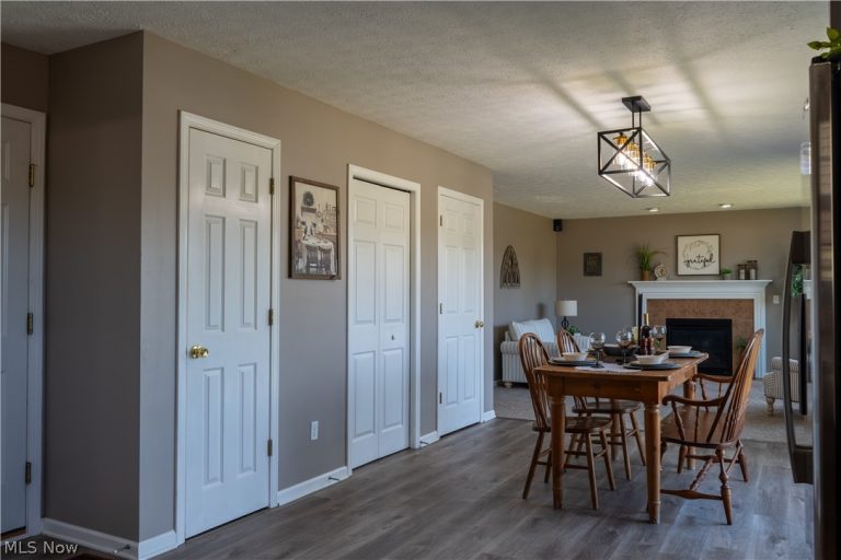 38210 Kingston Drive, North Ridgeville, OH - Photo 8