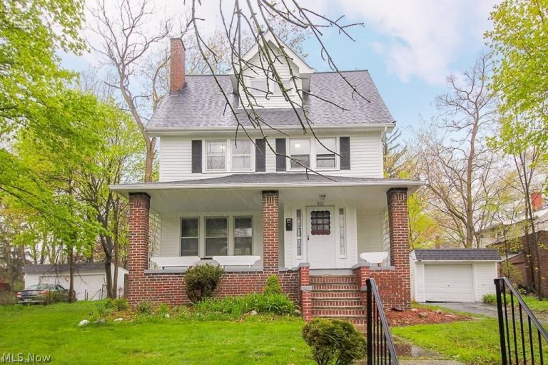 1462 Parkhill Road, Cleveland Heights, OH, 44121