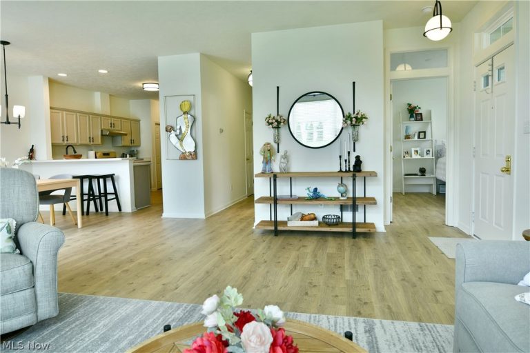 14 Hunters Woods Boulevard #D, Canfield, OH - Photo 3