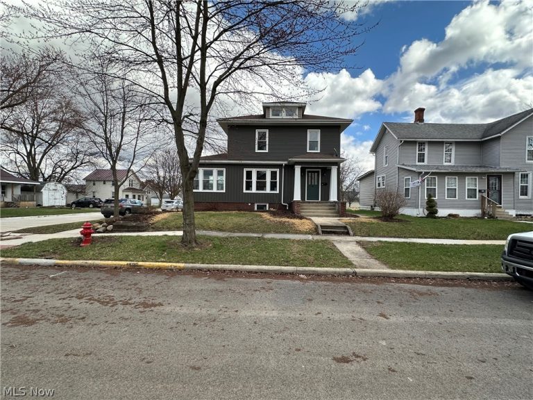 403 Park Street, Willard, OH - Photo 2