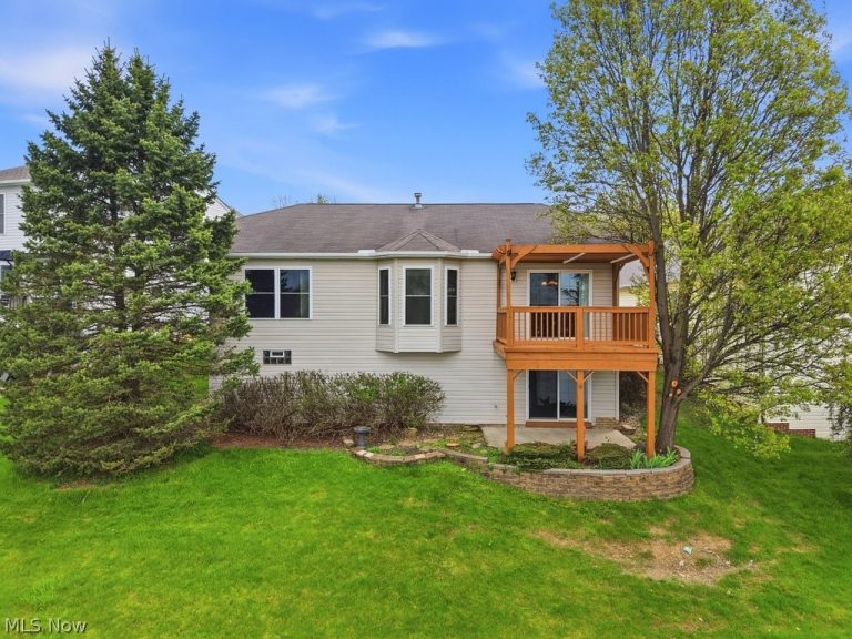 12786 Heritage Trail, North Royalton, OH - Photo 4