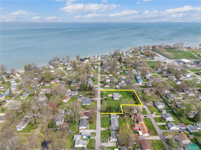 1469 Hazel Avenue, Madison, OH - Photo 4