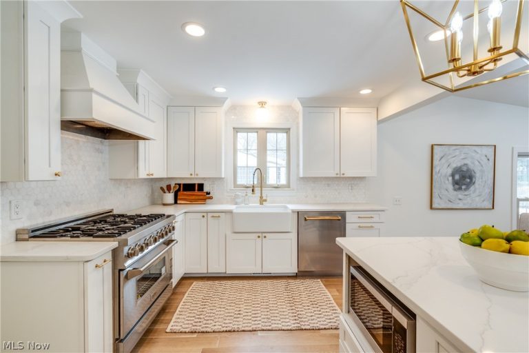 30009 Ednil Drive, Bay Village, OH - Photo 4