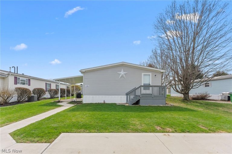 1598 Bogie Lane, Painesville Twp, OH - Photo 4