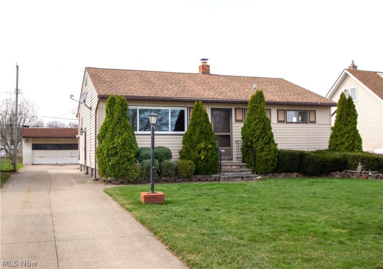 6448 Delores Boulevard, Brook Park, OH, 44142