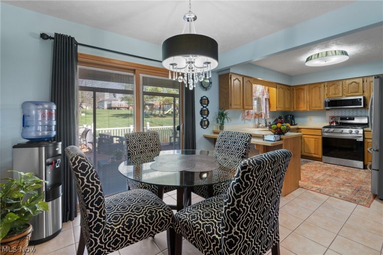 26330 Forbes Road, Oakwood Village, OH - Photo 6
