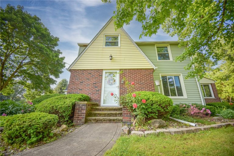 26988 Cook Road, Olmsted Twp, OH, 44138