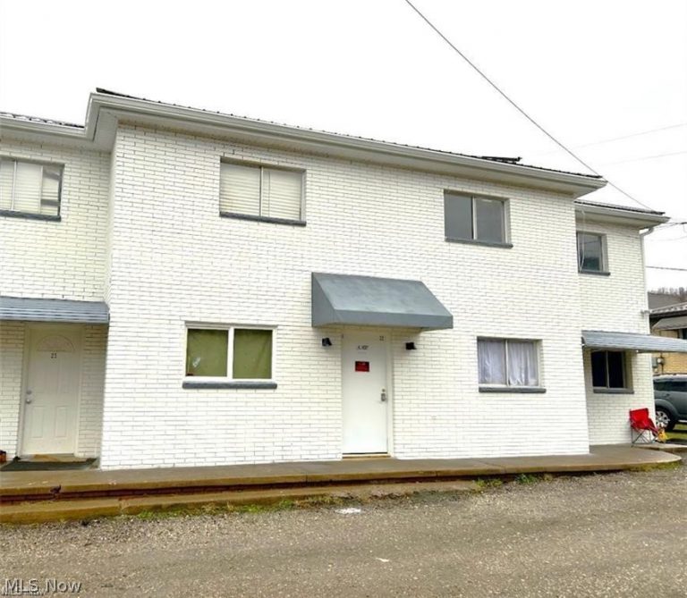 1120 Main #21, Follansbee, WV, 26037