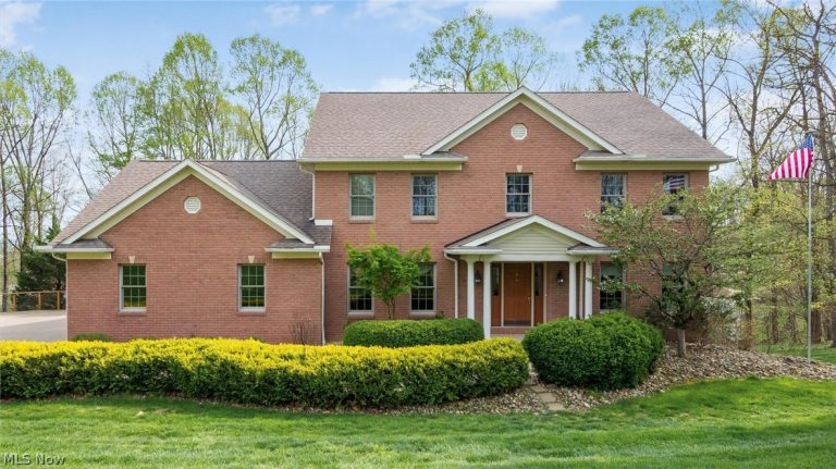 2540 Nicholas Lane, Dresden, OH - Photo 2