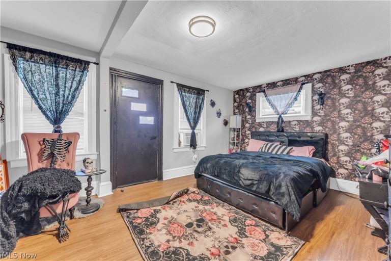 3047 105th Street, Cleveland, OH - Photo 4