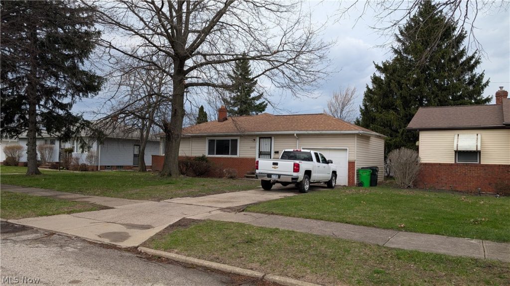 18909 Preston Road, Warrensville Heights, OH