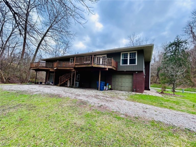 3035 Indian Run Road, Marietta, OH - Photo 2