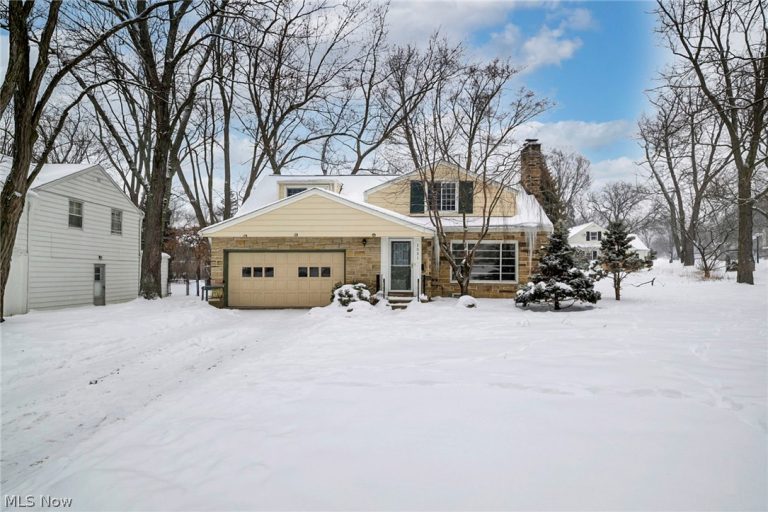 1531 Burlington Road, Cleveland Heights, OH, 44118