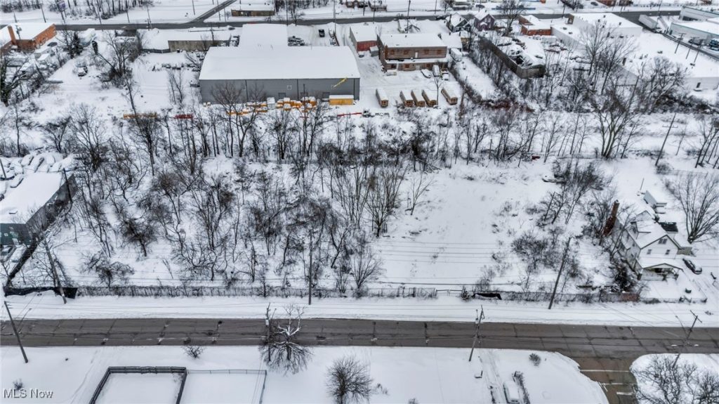 17001 Miles Avenue, Cleveland, OH