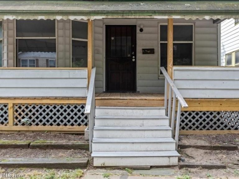 10622 Hathaway Avenue, Cleveland, OH - Photo 4