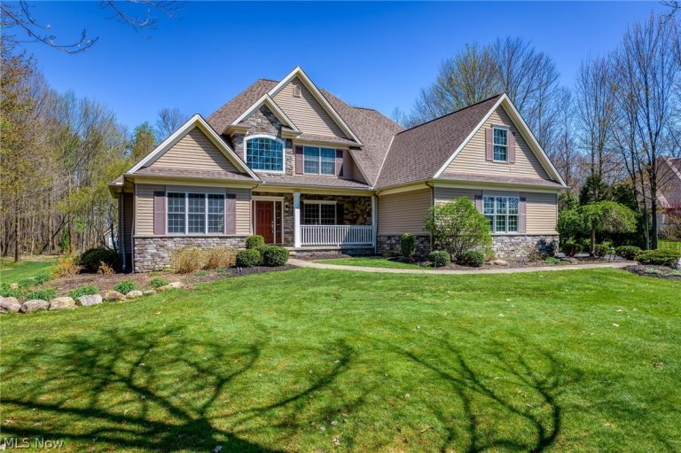 11810 Edinboro Lane, Chagrin Falls, OH, 44023