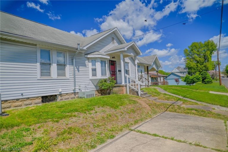 1423 32nd Street, Parkersburg, WV - Photo 4