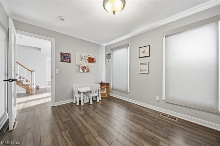 6625 Olde Stone Circle, Canton, OH - Photo 6