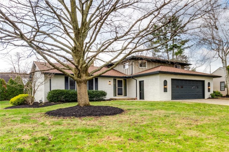 19681 Westover Avenue, Rocky River, OH - Photo 2