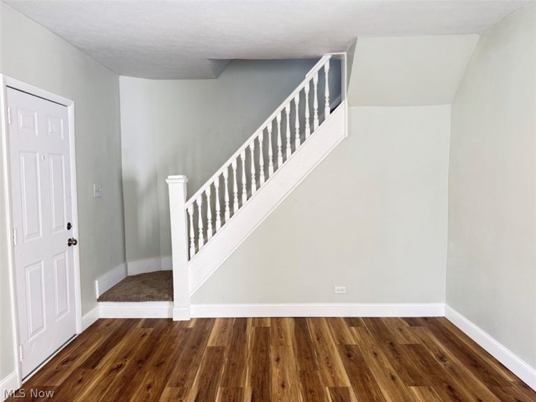 143 Gale Street, Akron, OH - Photo 2