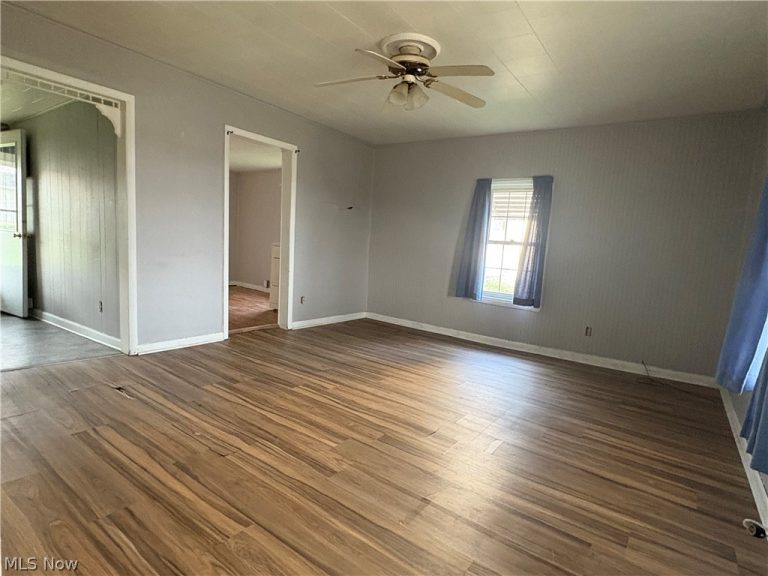 237 Race Avenue, Byesville, OH - Photo 8