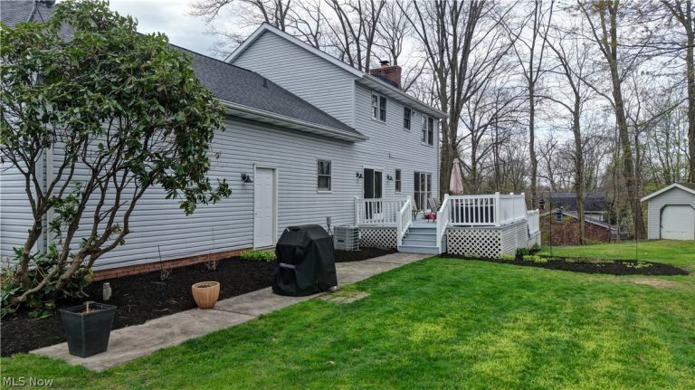 717 Pine Hills Drive, Massillon, OH - Photo 8