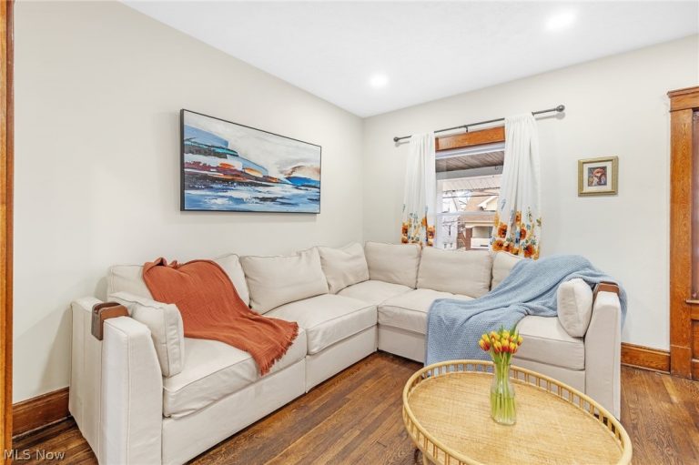 4311 Behrwald Avenue, Cleveland, OH - Photo 5