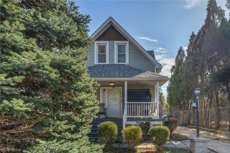 12909 Sprecher Avenue, Cleveland, OH - Photo 2