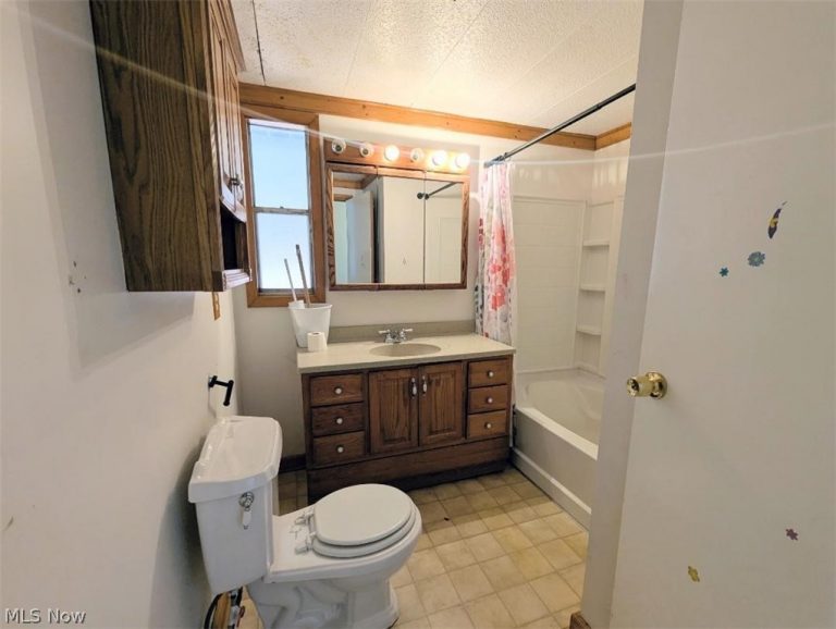 7 Cardinal Drive, Hiram, OH - Photo 8