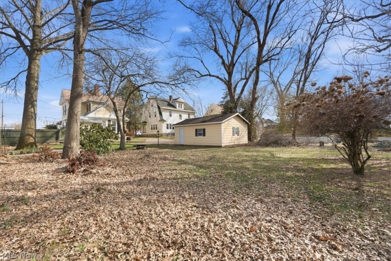 4405 Grand Central Avenue, Vienna, WV - Photo 4