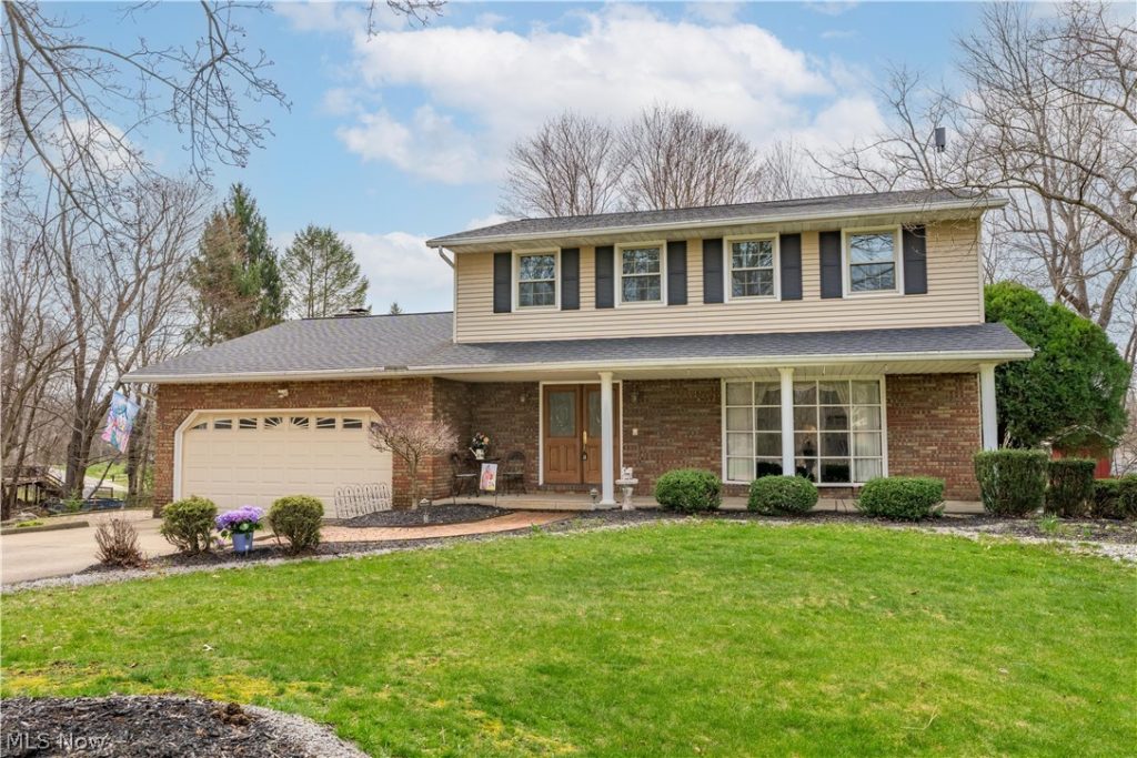 3680 Timber Lake Street, Uniontown, OH