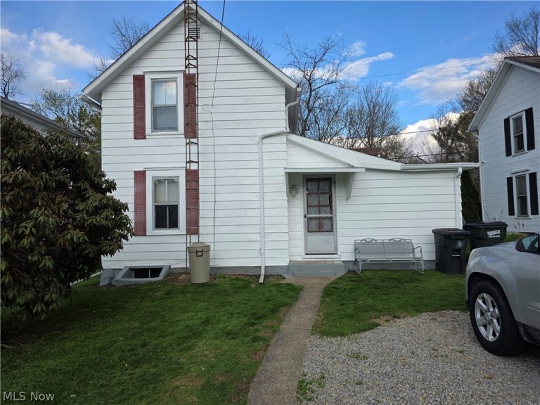 342 Bridge Street, Newcomerstown, OH - Photo 2