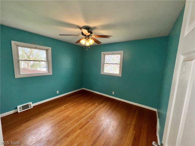 227 Howard Street, Medina, OH - Photo 6