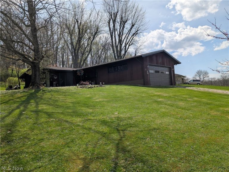 228 Crowley Drive, Roseville, OH, 43777