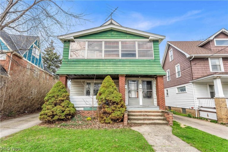 1042 Mozina Drive #1042/DN, Cleveland, OH, 44119