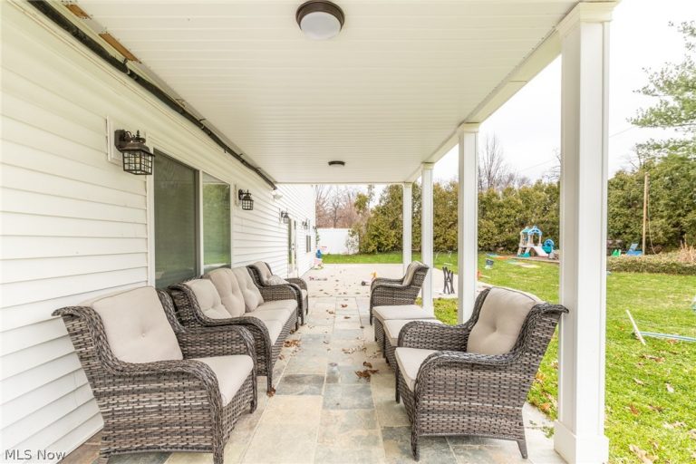 2343 Miramar Boulevard, University Heights, OH - Photo 6