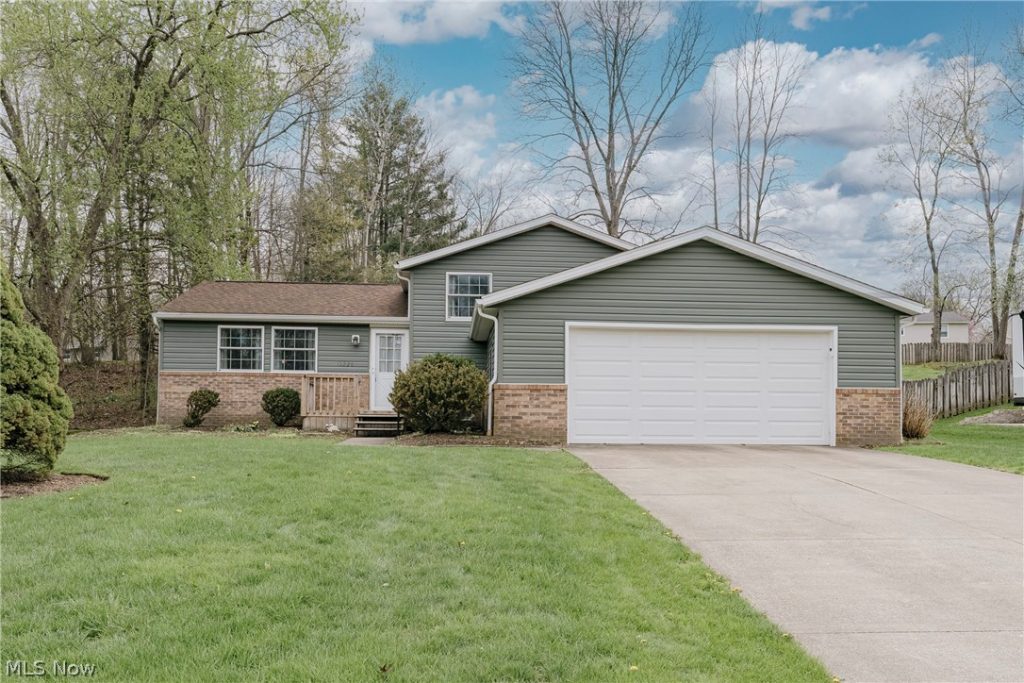 10220 Belmeadow Drive, Twinsburg, OH