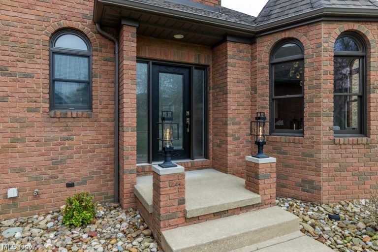 4864 Armandale Avenue, Canton, OH - Photo 4