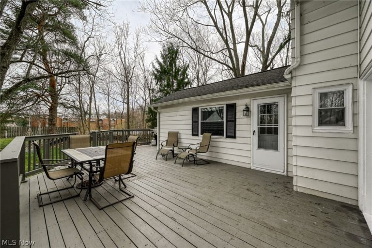 374 River Road, Munroe Falls, OH - Photo 4