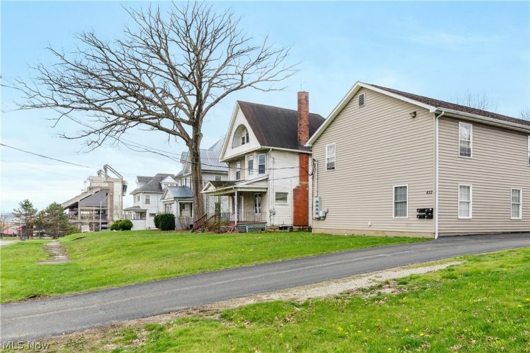 836 Michigan Avenue, Youngstown, OH - Photo 8