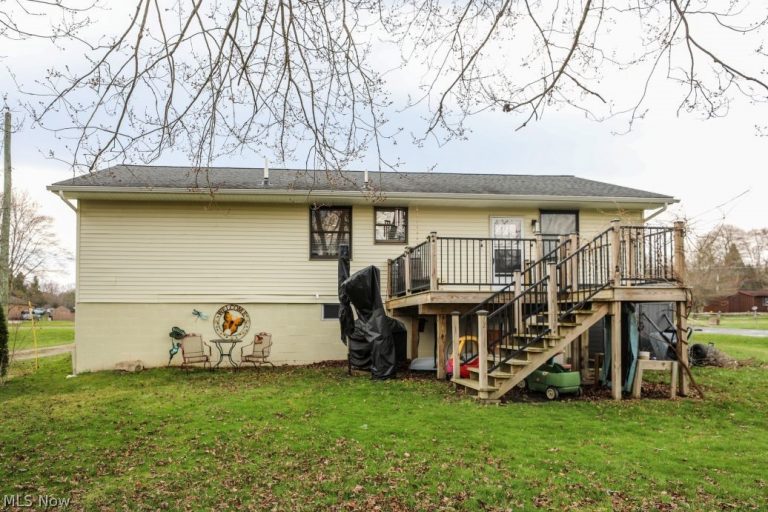 10676 Holcomb Road, Newton Falls, OH - Photo 6