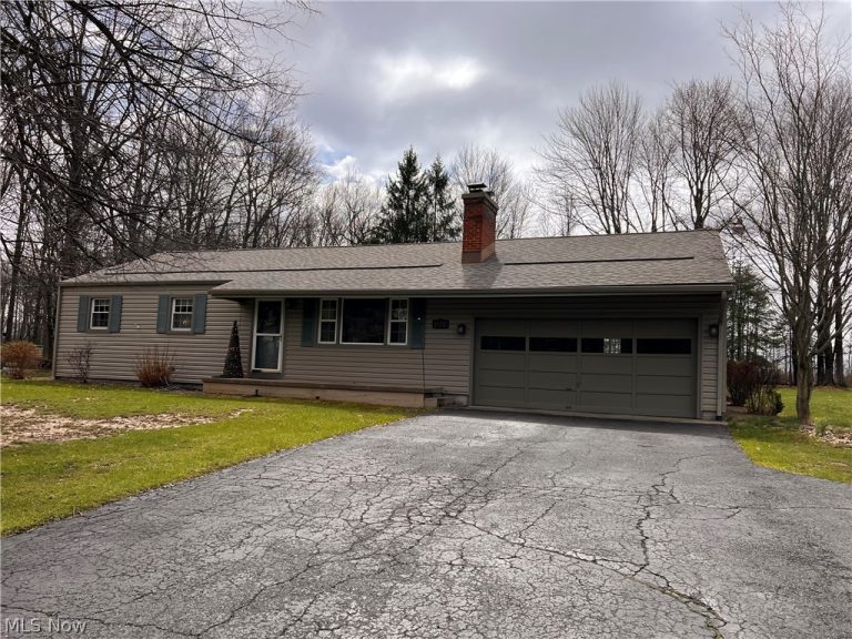 49231 England Drive, East Palestine, OH - Photo 3