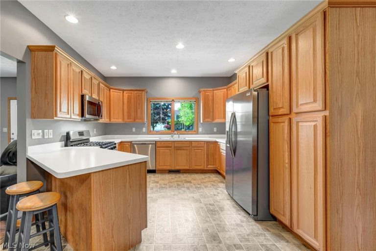 1017 Glendalough Avenue, Grafton, OH - Photo 8
