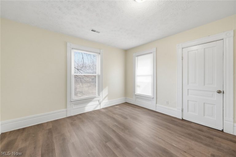 1978 93rd Street, Cleveland, OH - Photo 5