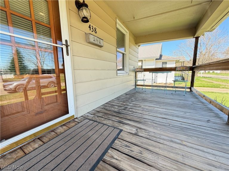 438 Nugent Street, Newcomerstown, OH - Photo 6