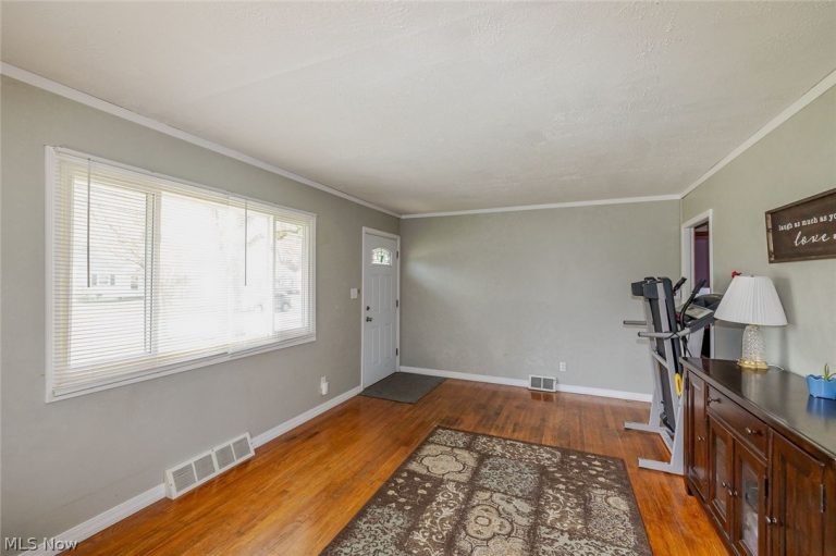 461 Westpark Boulevard, Medina, OH - Photo 2