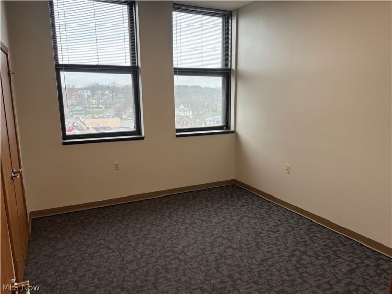 59 Lincoln Way #702, Massillon, OH - Photo 5