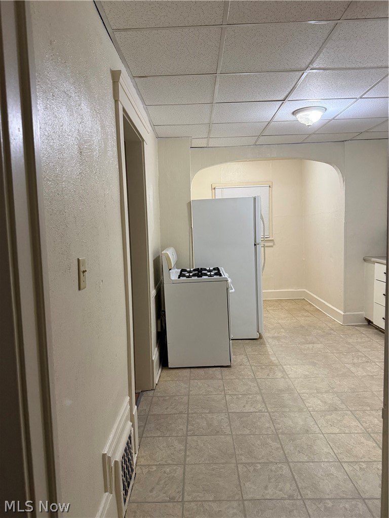 901 Clarendon Avenue, Canton, OH - Photo 8