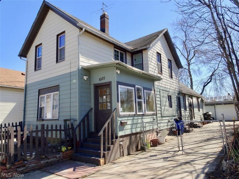 4587 Niessen Court, Cleveland, OH - Photo 4