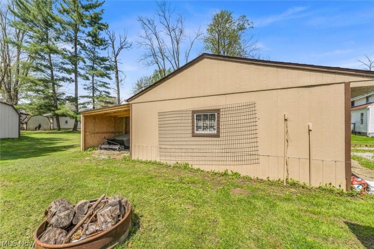 124 Bennett Street, Wellington, OH - Photo 6
